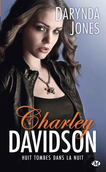 Huit tombes dans la nuit